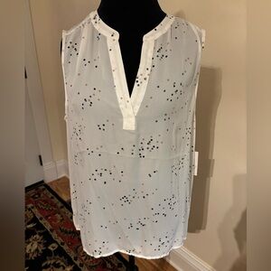 Chaus Sleeveless V Neck  Blouse